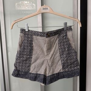 American Eagle Outfitters Navy and Cream Printed High-Waist Bermudas